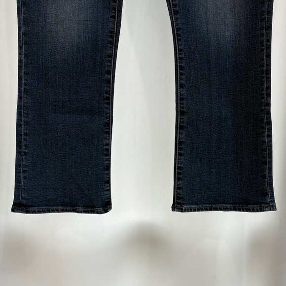 GAP Kick Fit High Rise - Picture 3 of 5